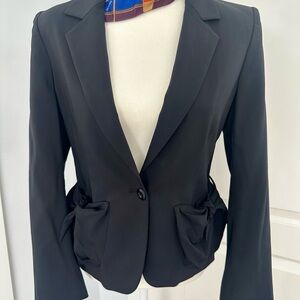 Donna Karan blazer with pocket details size 6. Made in Italy